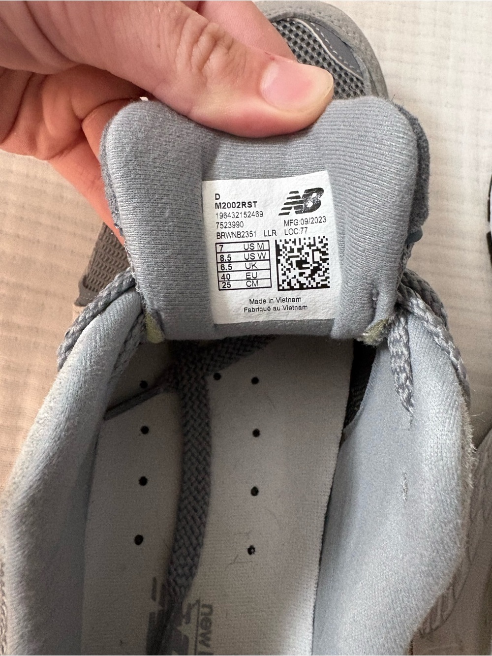 New Balance 2002 R Shoes - Picture 4 of 4